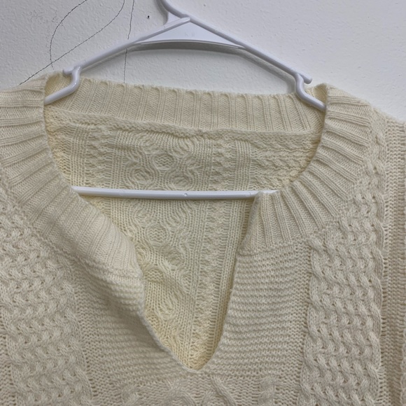 Sweater - Picture 4 of 10